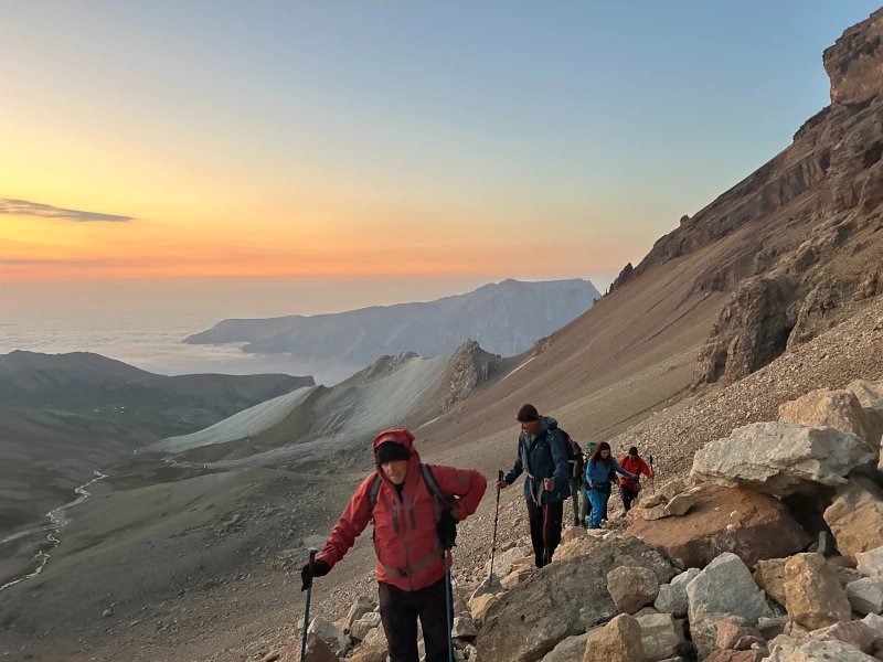 Yarudağ 4116 m: Təbiətin Sirli UcalığıYarudağ 4116 m: Təbiətin Sirli UcalığıYarudağ 4116 m: Təbiətin Sirli Ucalığı