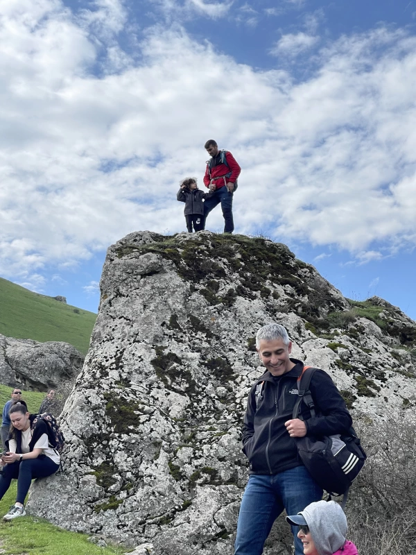 Beşbarmaq Hiking Turu: Dağların Zirvəsində Səssiz Əfsanə