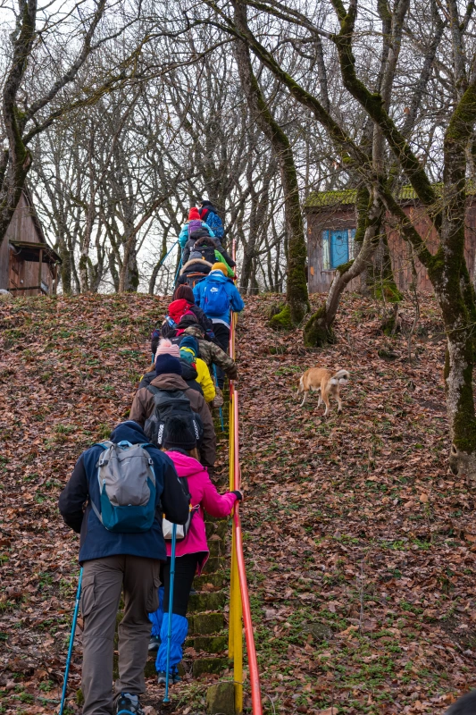 Çıraqqala Hiking Turu: Tarixin və Təbiətin Ən Yüksək Zirvəsi