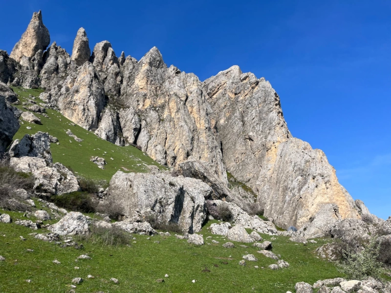Beşbarmaq: Qayayadırmanma Təlimi və Turu