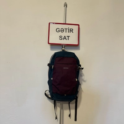 Outdoor Yürüş Çantası 30 L – İkinci əl.