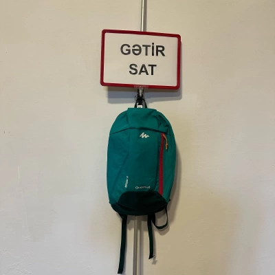 Outdoor Yürüş Çantası 10 L – İkinci əl.