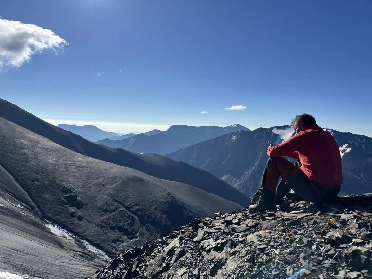 2 Günə Bazardüzü Zirvəsi — Sürətli Marşrut