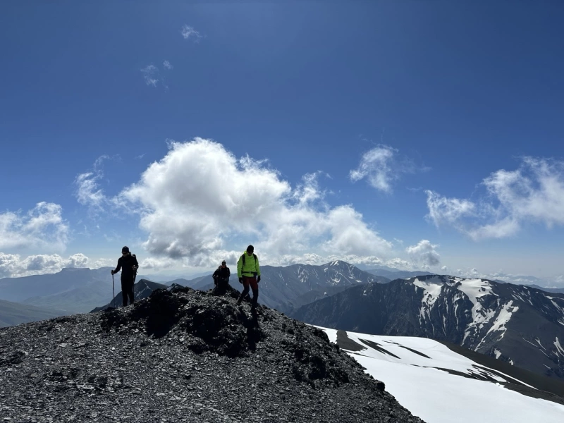 2 Günə Bazardüzü Zirvəsi — Sürətli Marşrut2 Günə Bazardüzü Zirvəsi — Sürətli Marşrut