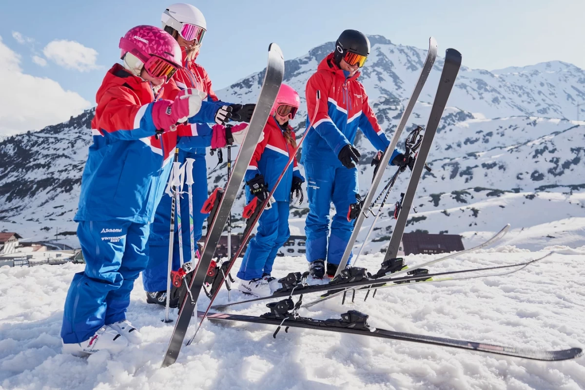 Hansı xizək avadanlıqlarına ehtiyacım var və icarəyə götürməliyəm, yoxsa almalıyam