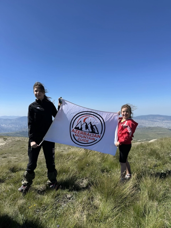 Xızı: Dübrar Dağı  Yürüşü}