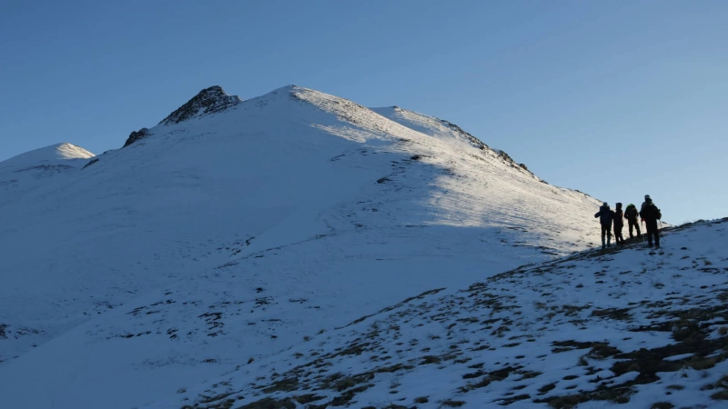 Tövləçuxurunbaşı dağı (Üçbel Dağı) Zirvə Turu – 3332 m