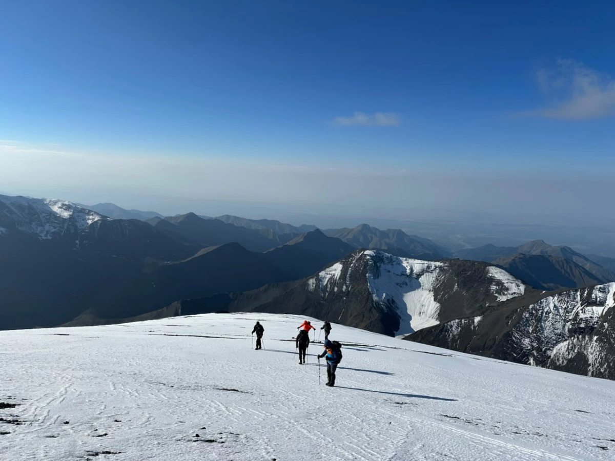 Bazardüzü Zirvəsinə Hazırlıq – 4466 m Ekspedisiya üçün Tam Bələdçi